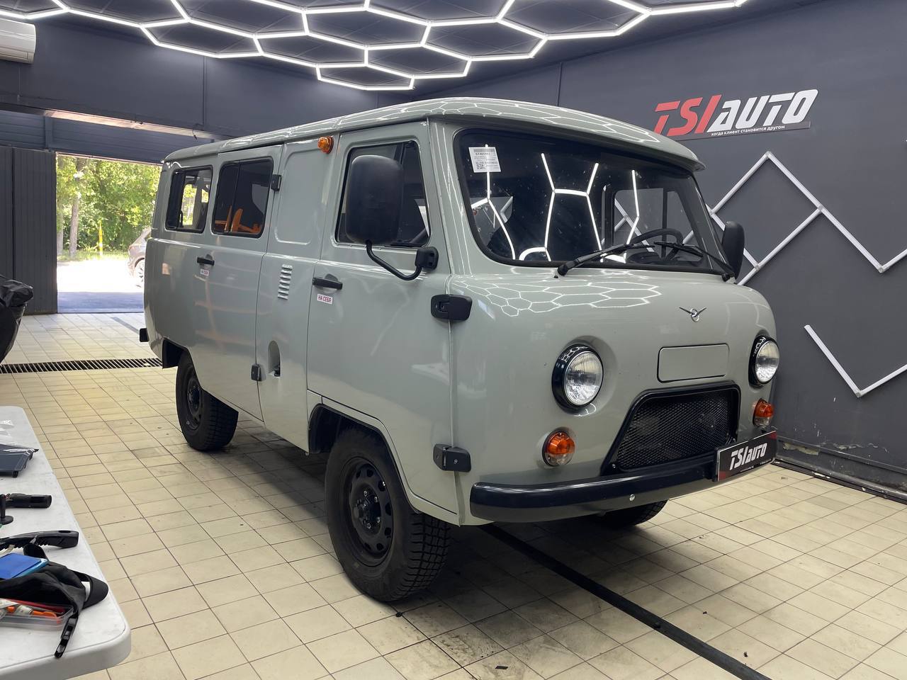 Шумоизоляция УАЗ СГР в Москве