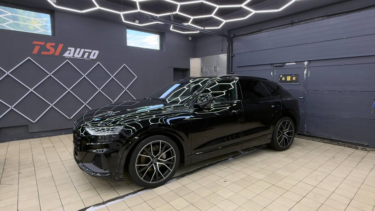 Шумоизоляция Audi Q8 в пакете Элит в Москве