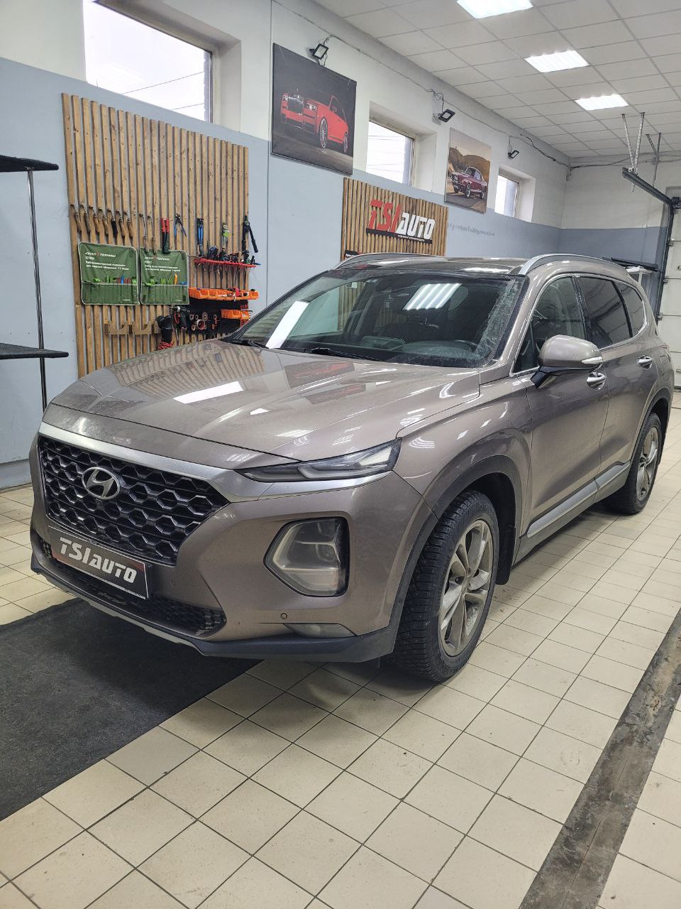 Шумоизоляция Hyundai Santa Fe в Москве - пакет Элит