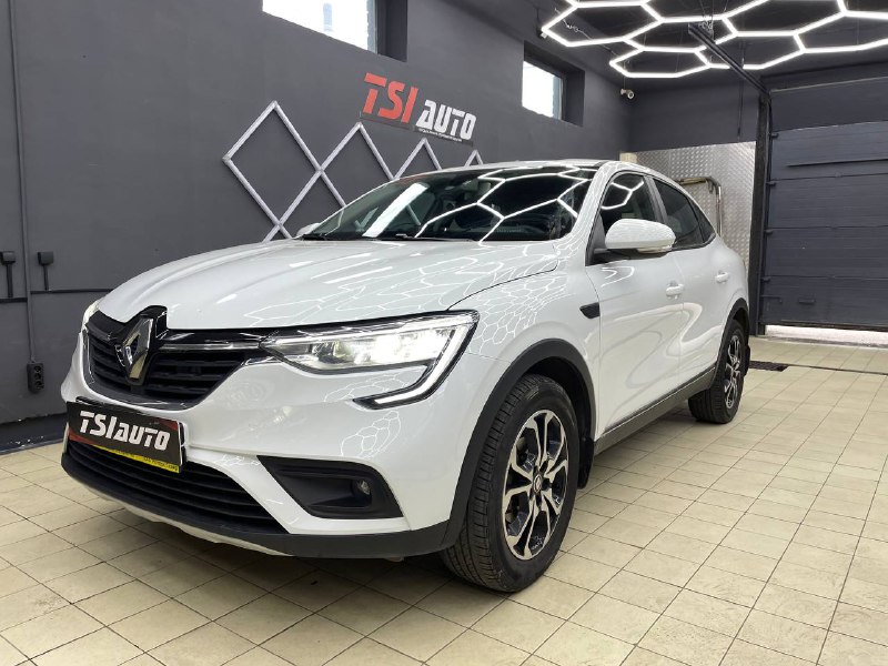 Установка контурной подсветки Renault Arkana в Москве
