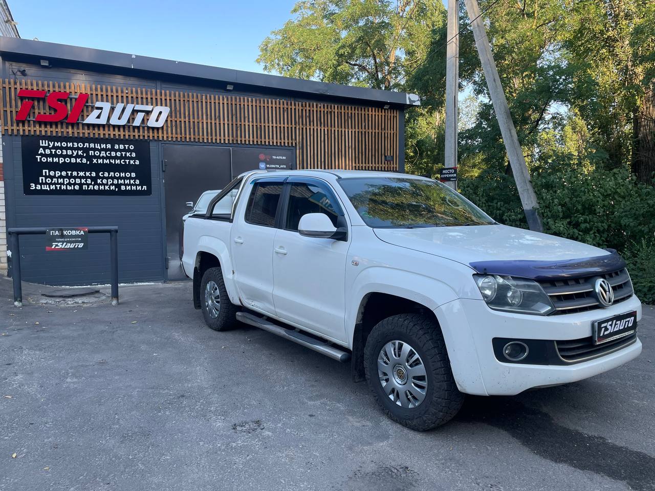 Volkswagen Amarok установка роллеты в Москве