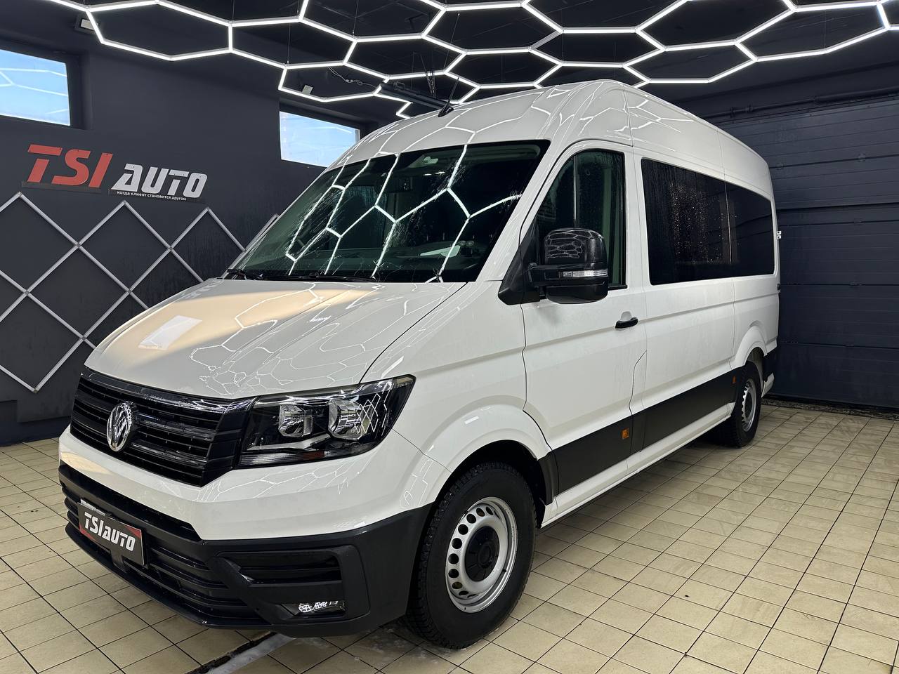 Шумоизоляция Volkswagen Crafter в Москве