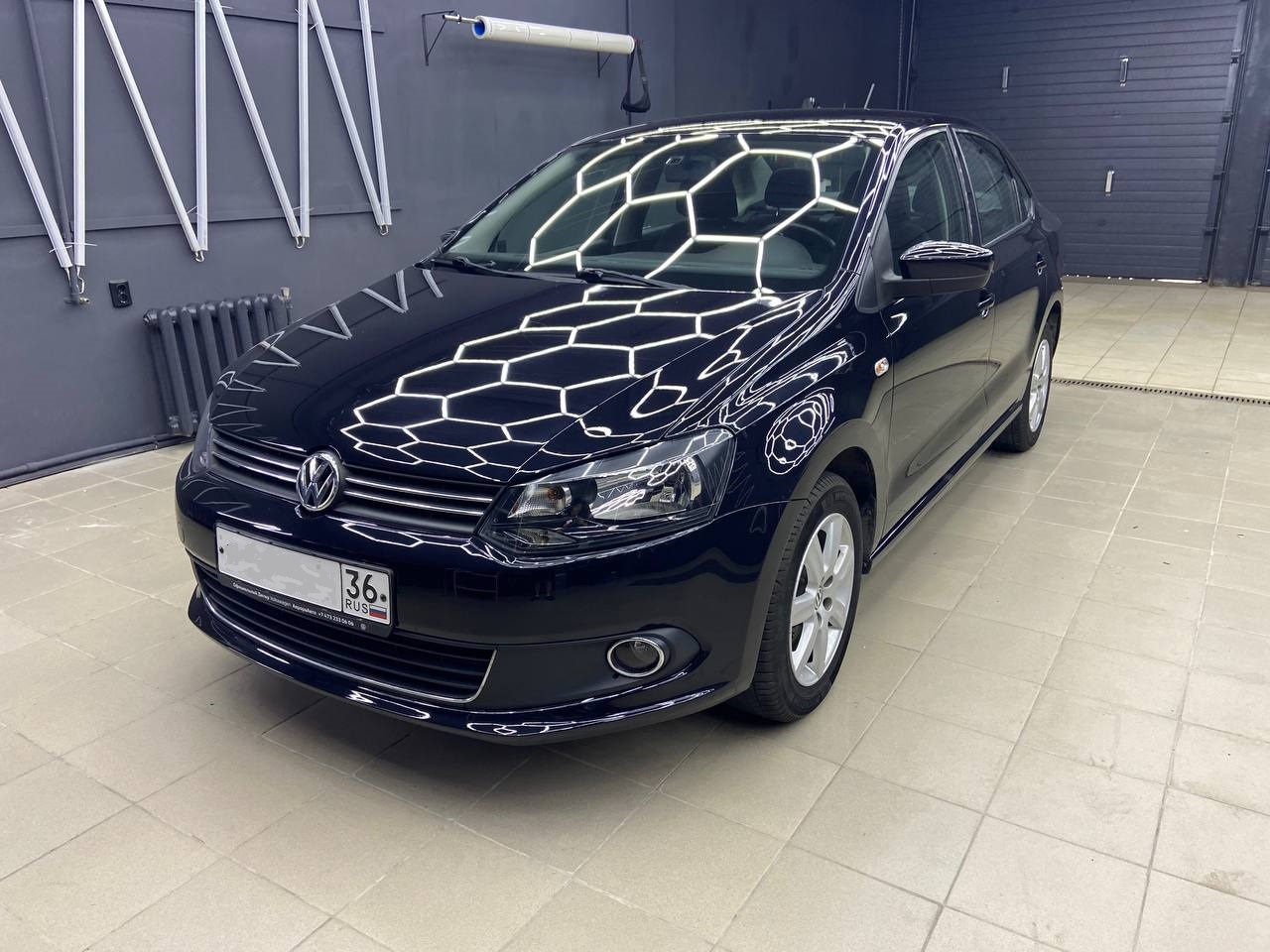 Оклейка пленкой Volkswagen Polo в Москве