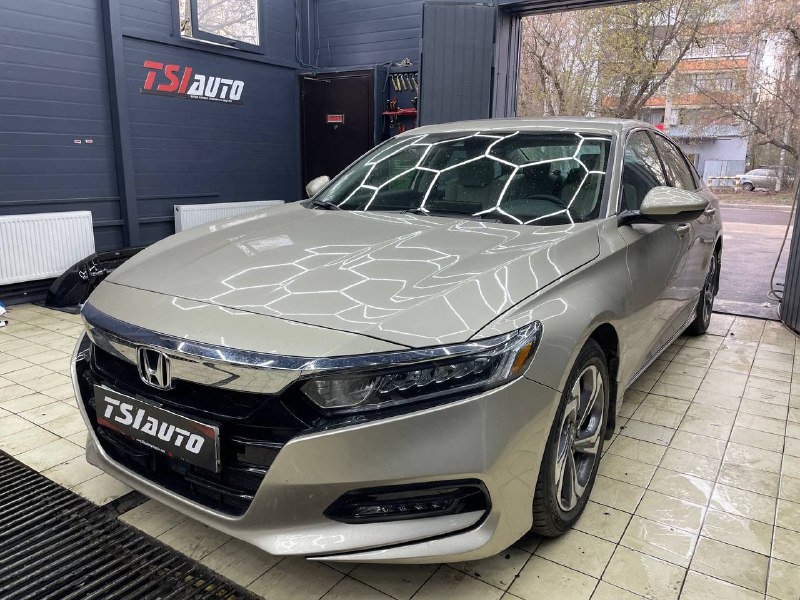Шумоизоляция Honda Accord 10 в Москве