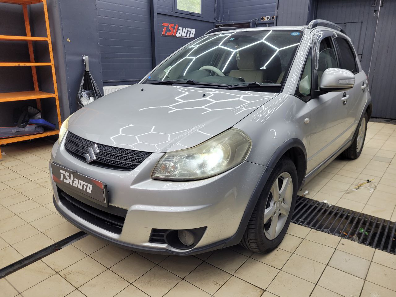 Suzuki SX4 замена головного устройства и установка камеры