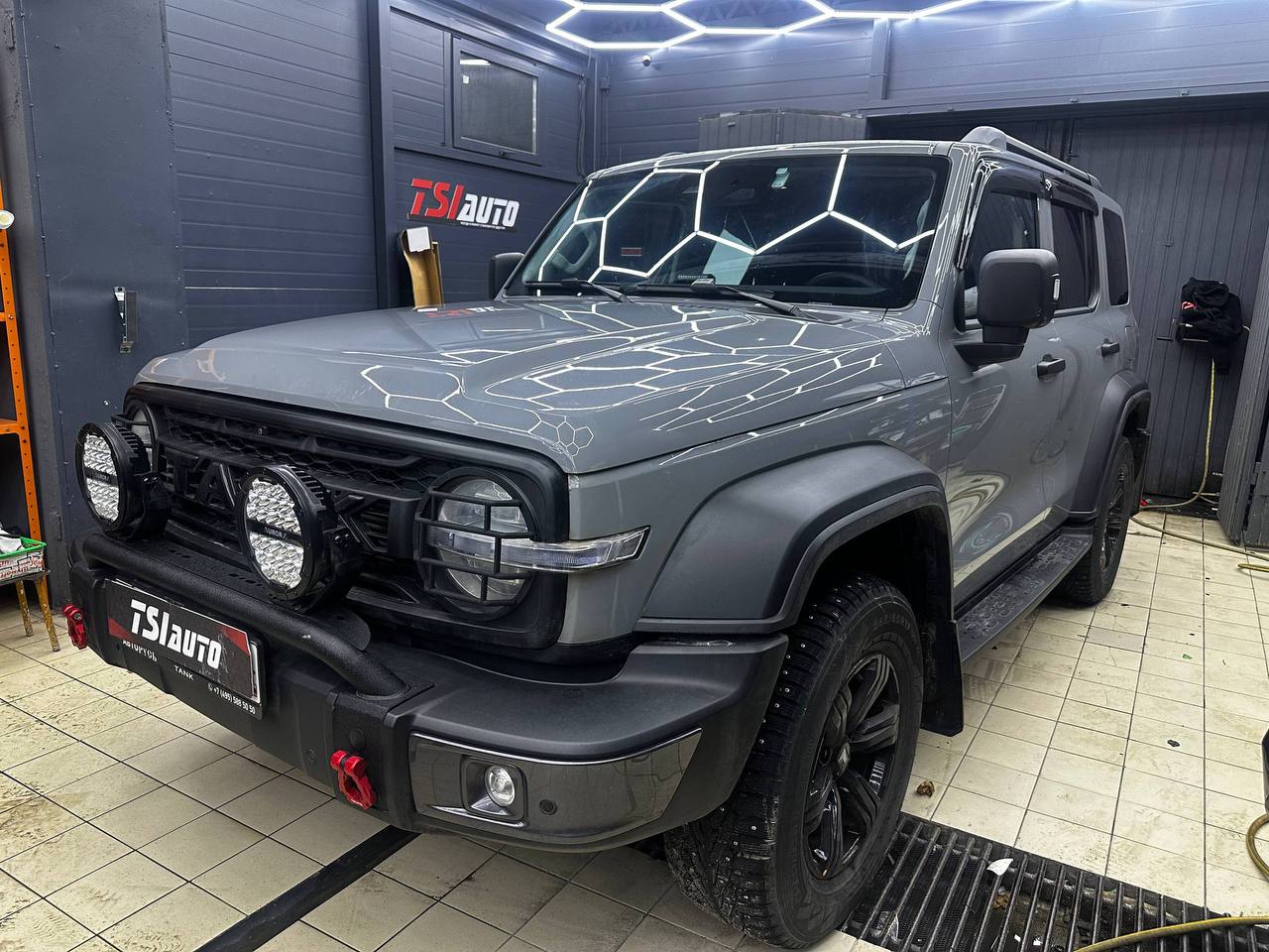 Полная шумоизоляция Танк 300 в Москве